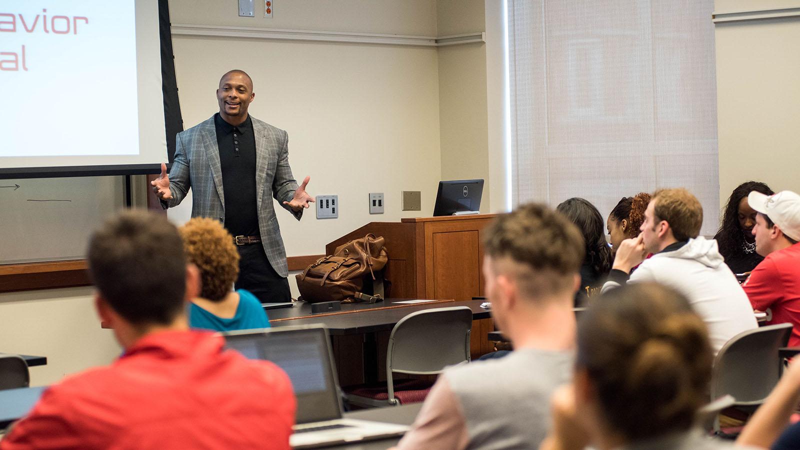 Professor Marcus Washington teaching class